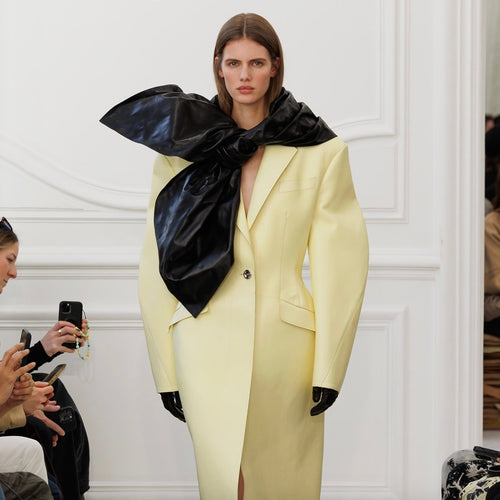 GIVENCHY