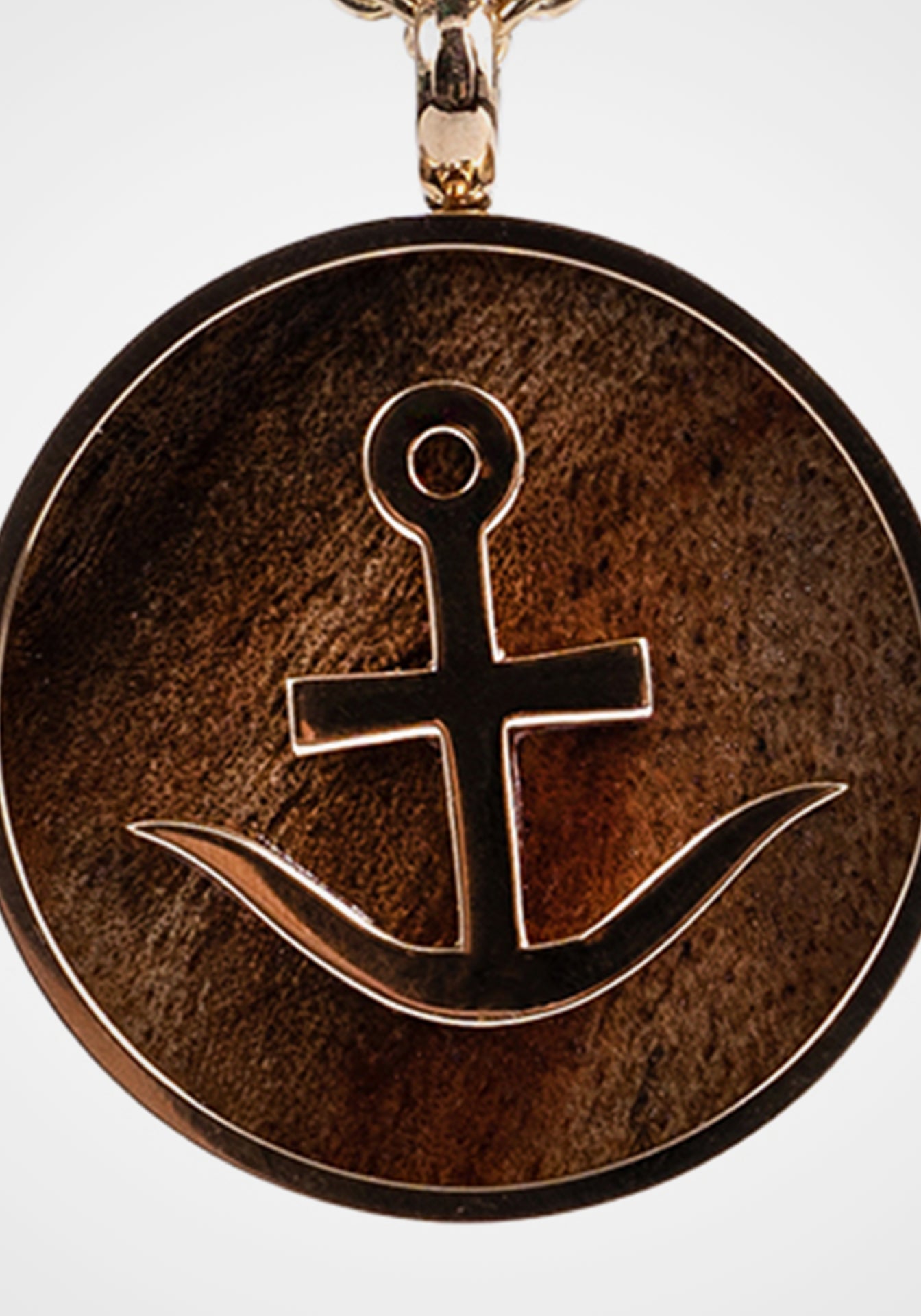 Anchor Rosewood, 18K Yellow Gold Pendant