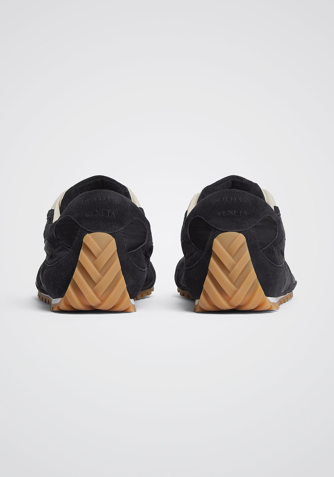 Orbit Flash Sneaker