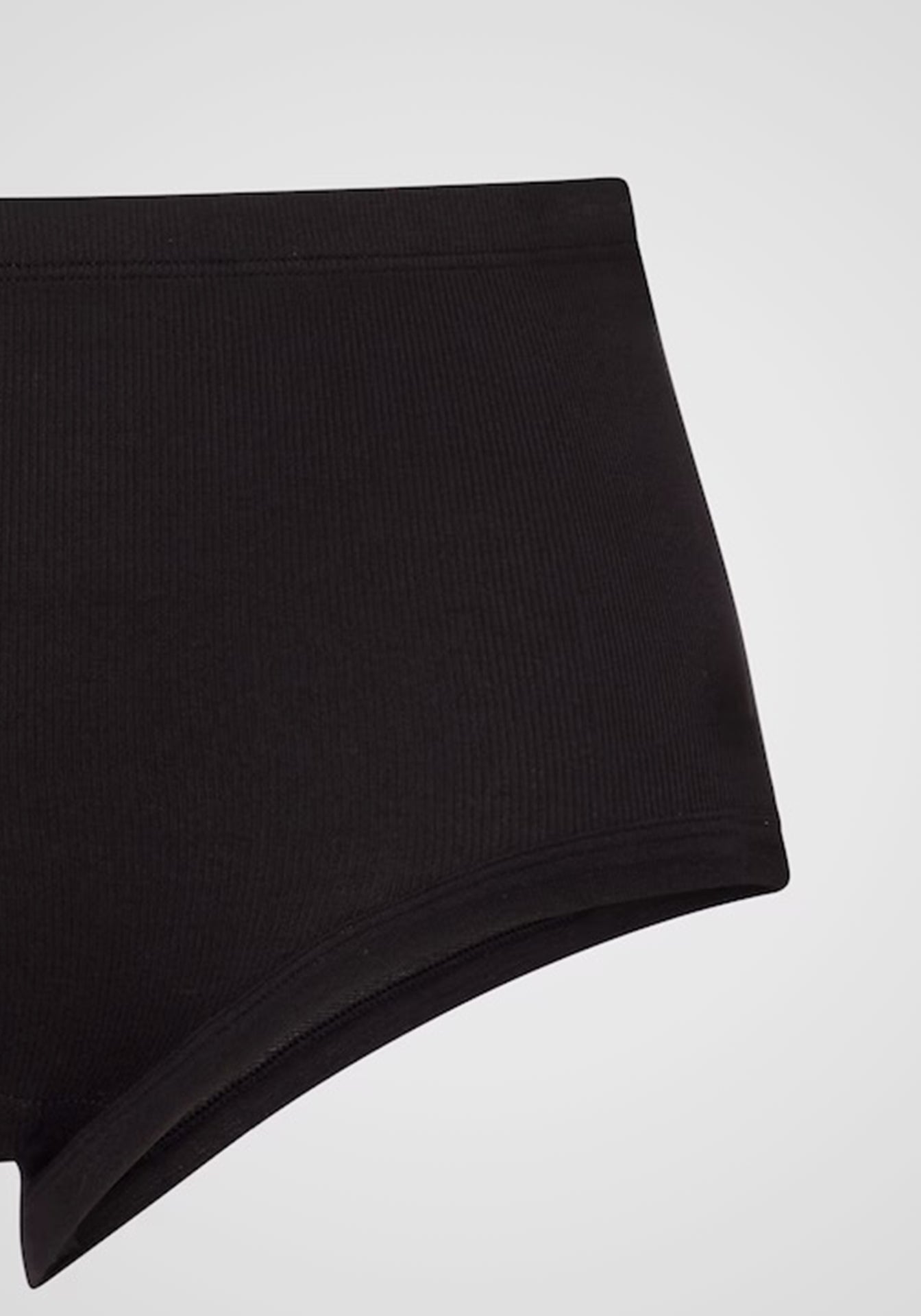 Tyra Under Set Briefs