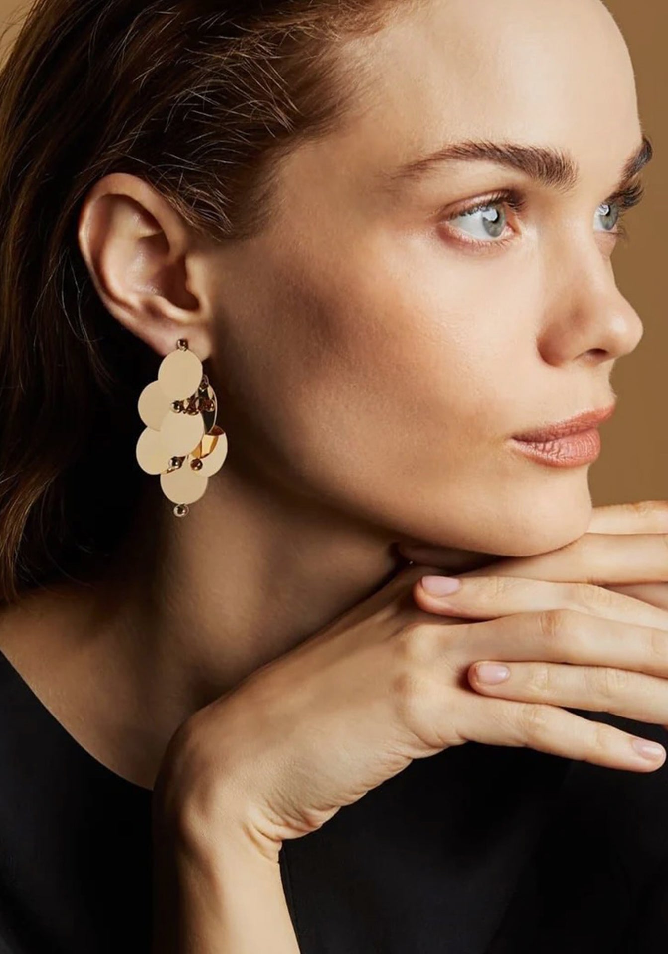 Dancing Disc, 18K Yellow Gold Earrings