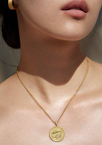 Pisces Zodiac, 18K Yellow Gold Pendant Necklace