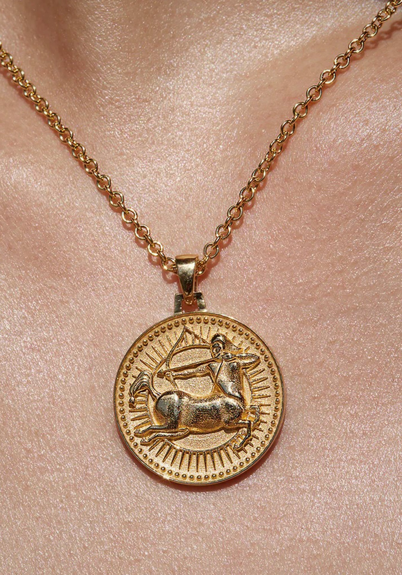 Sagittarius Zodiac, 18K Yellow Gold Pendant Neckalce