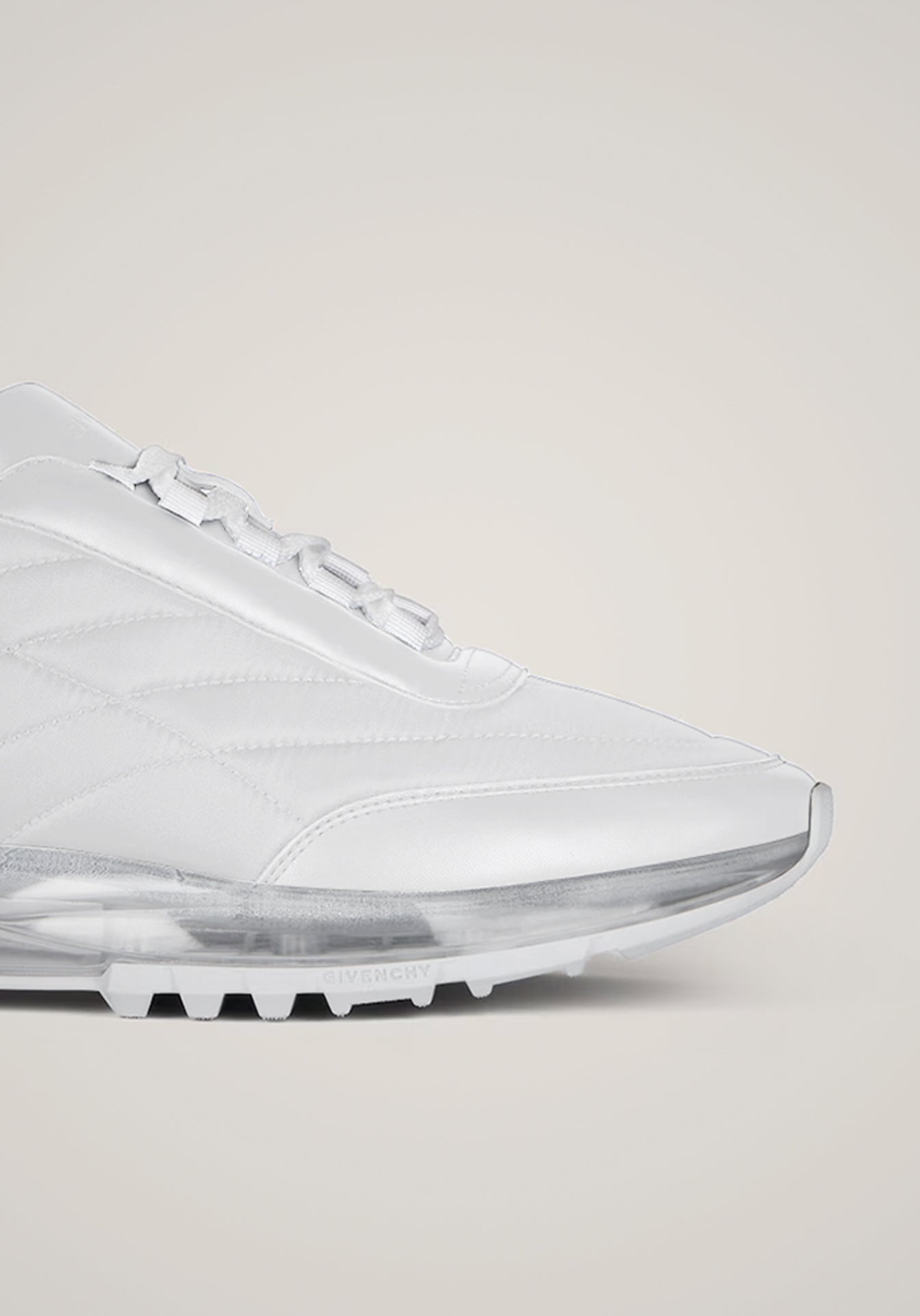 Trainers Lace Up