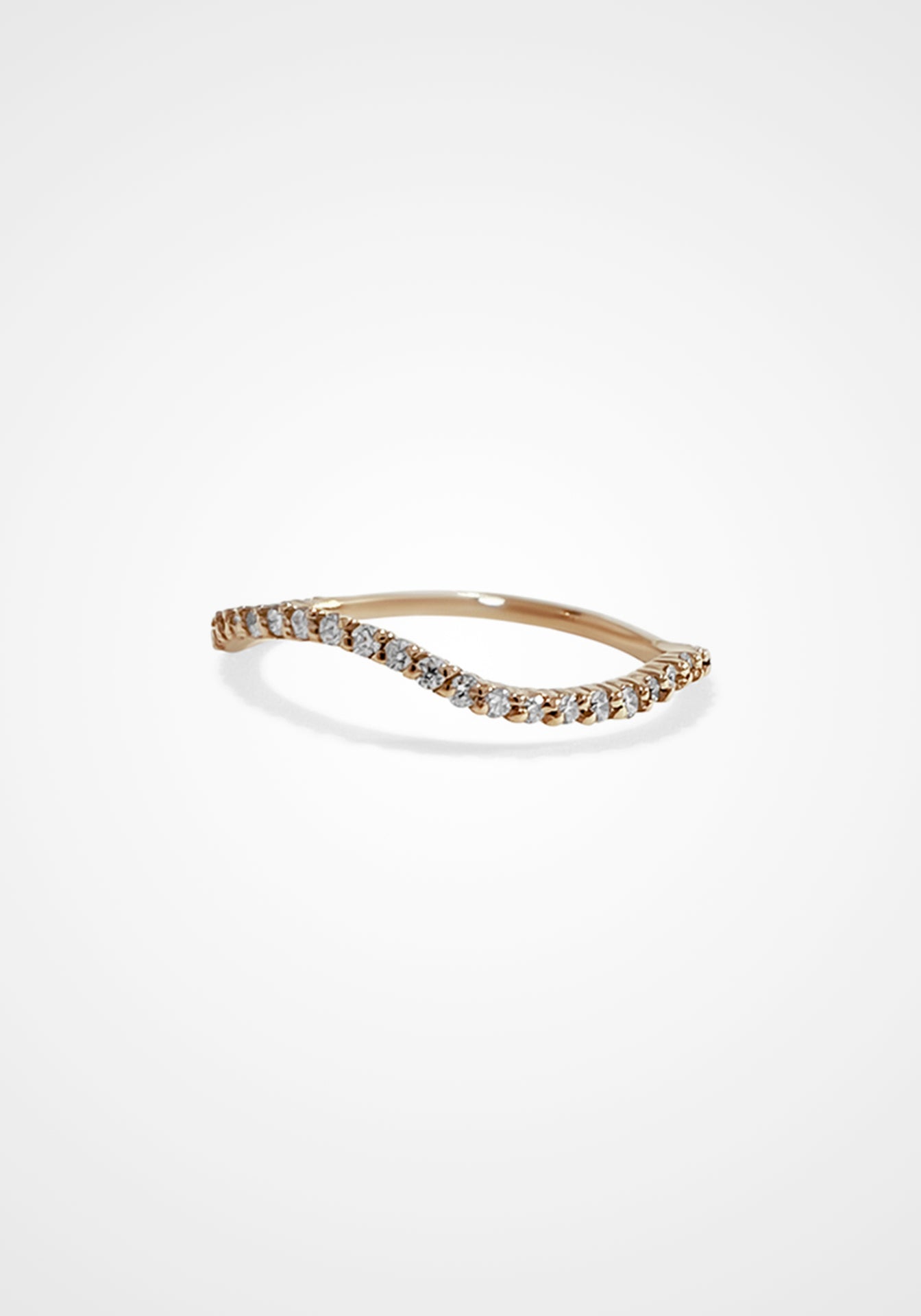 Nalu, 14K Yellow Gold + Pavé Diamond Ring