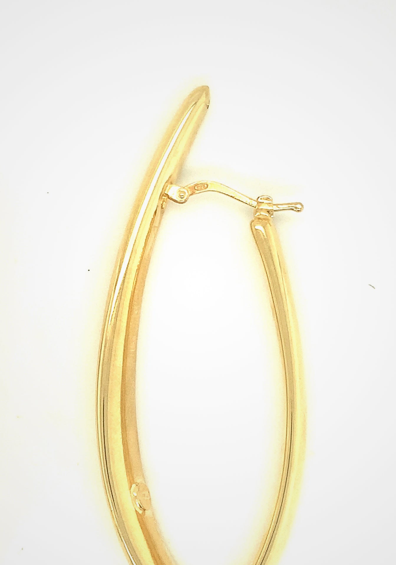 Elongated Curved, 18K Yellow Gold Hoops