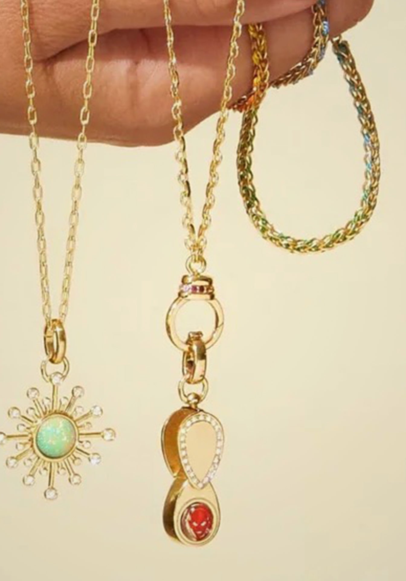 Lace Pendant Holder, 14K Yellow Gold Chain