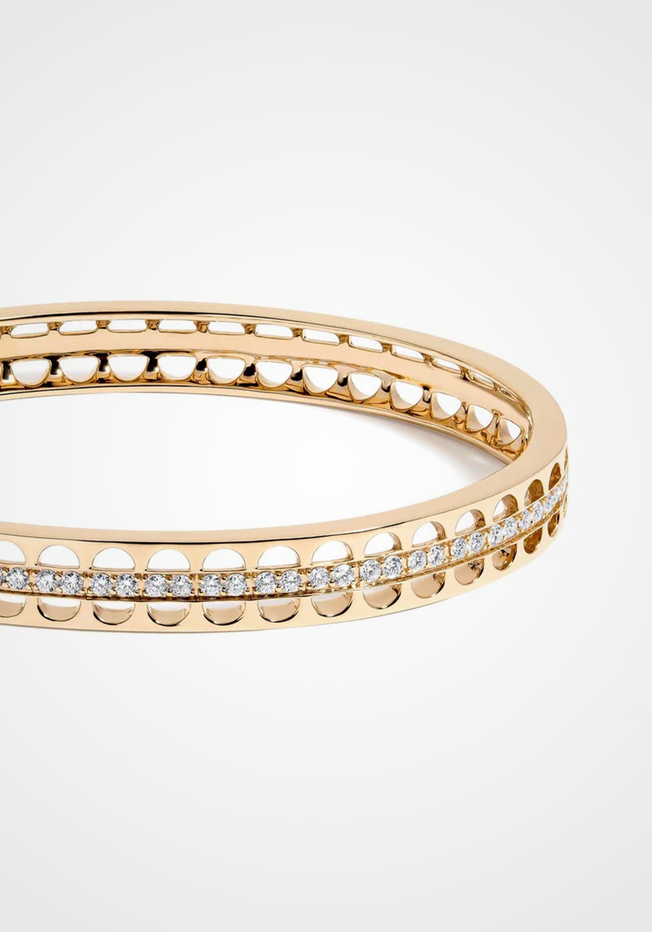 Smiley Lace, 14K Yellow Gold + Diamond Bangle