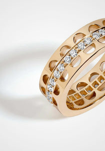 Smiley Lace, 14K Yellow Gold + Diamond Ring