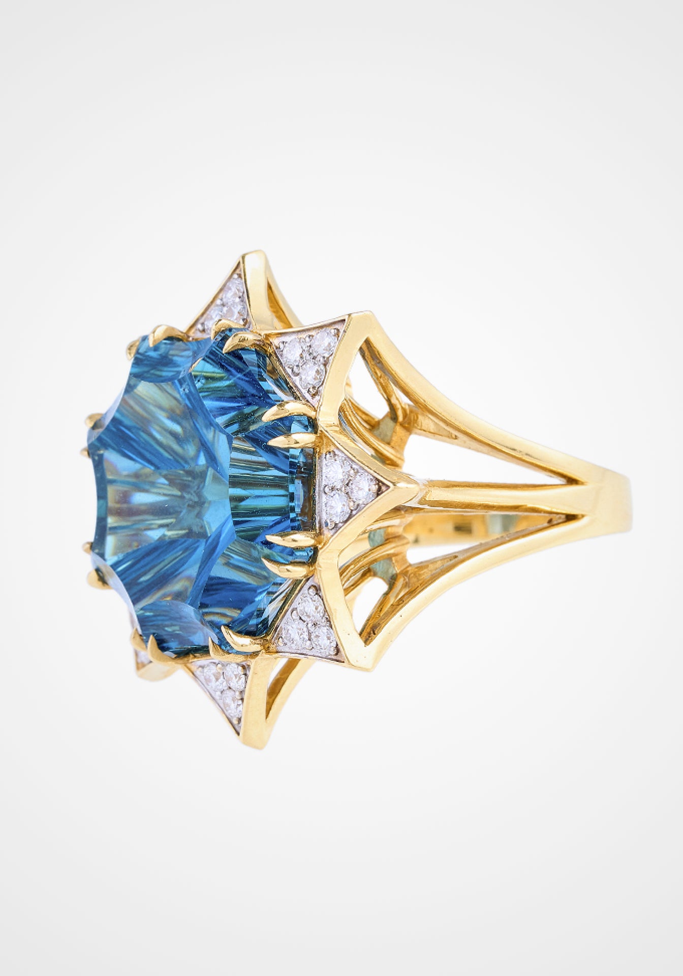 Super K Star, 18K Yellow Gold + Topaz Ring