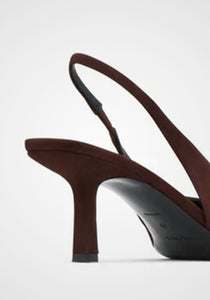Moriah Slingback