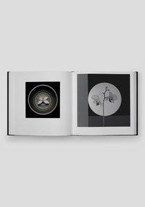 Mapplethorpe Flora: The Complete Flowers