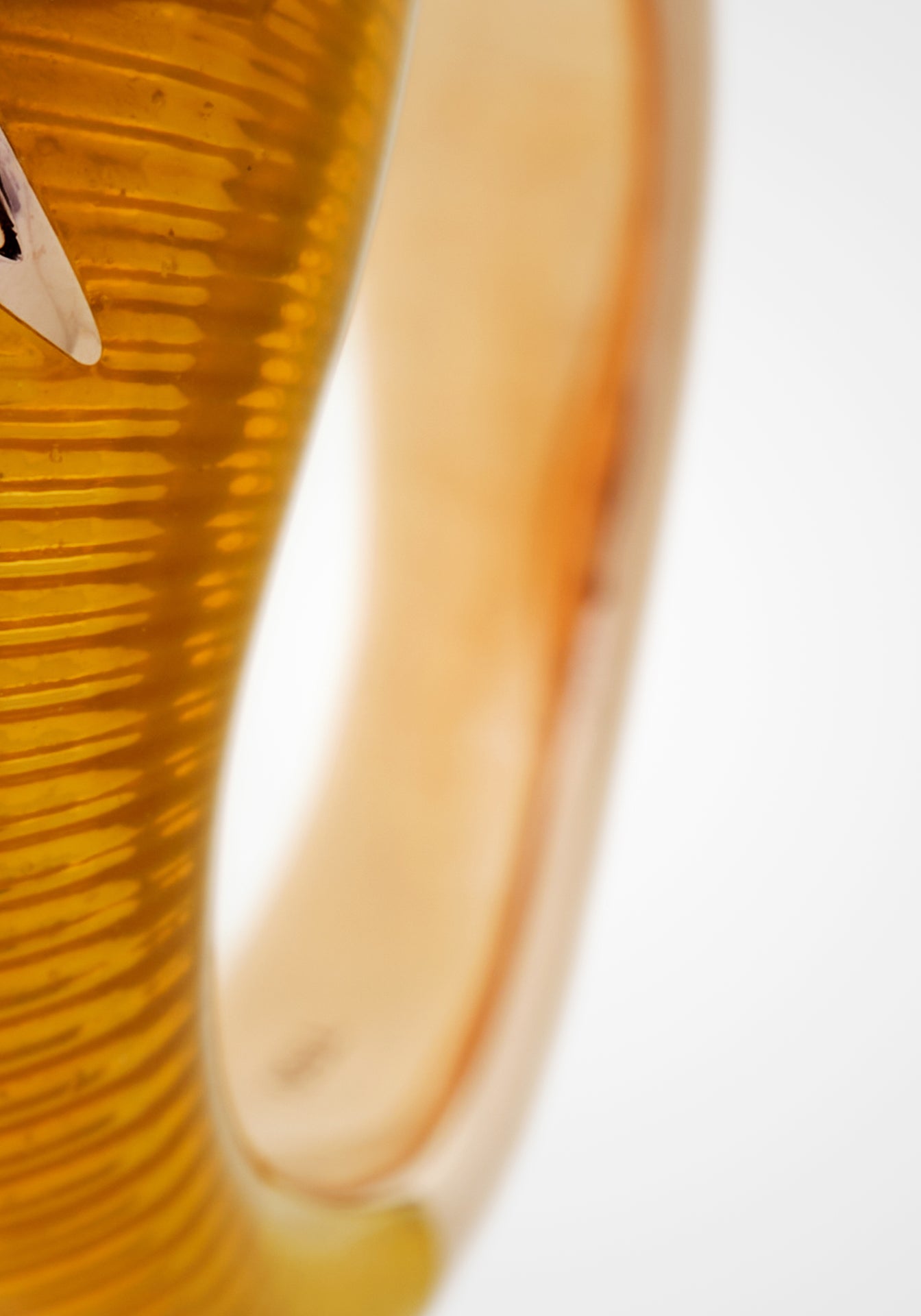 Aïda, 18K Yellow Gold, Yellow Enamel + Diamond Medium Ring