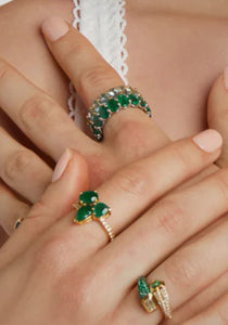 Cluster, 18K Yellow Gold, Emerald + Diamond Ring