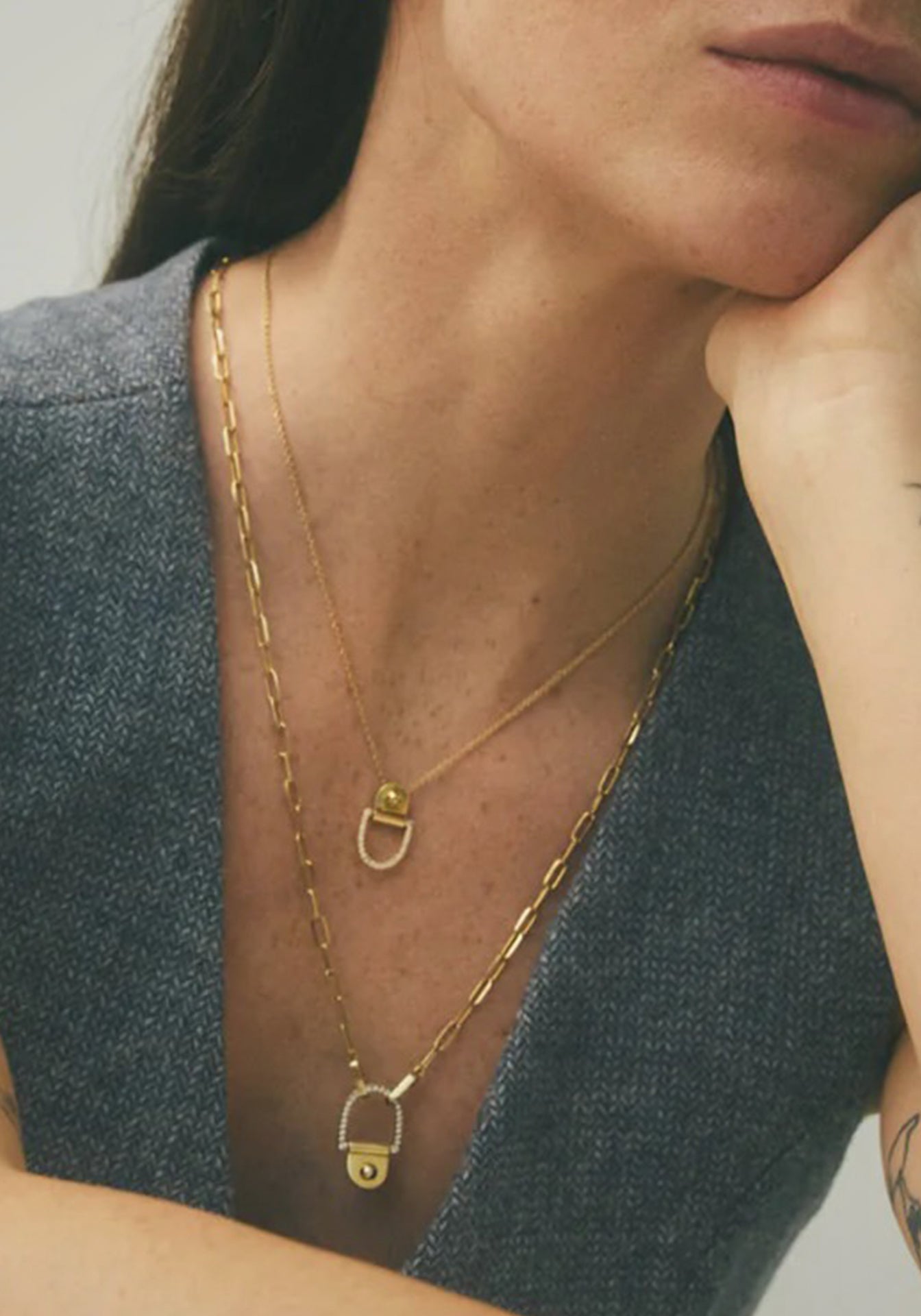 Rivet M, 18K Yellow Gold + Diamond Necklace