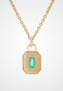 Spade Warisan Minor, 18K Yellow Gold + Emerald Pendant