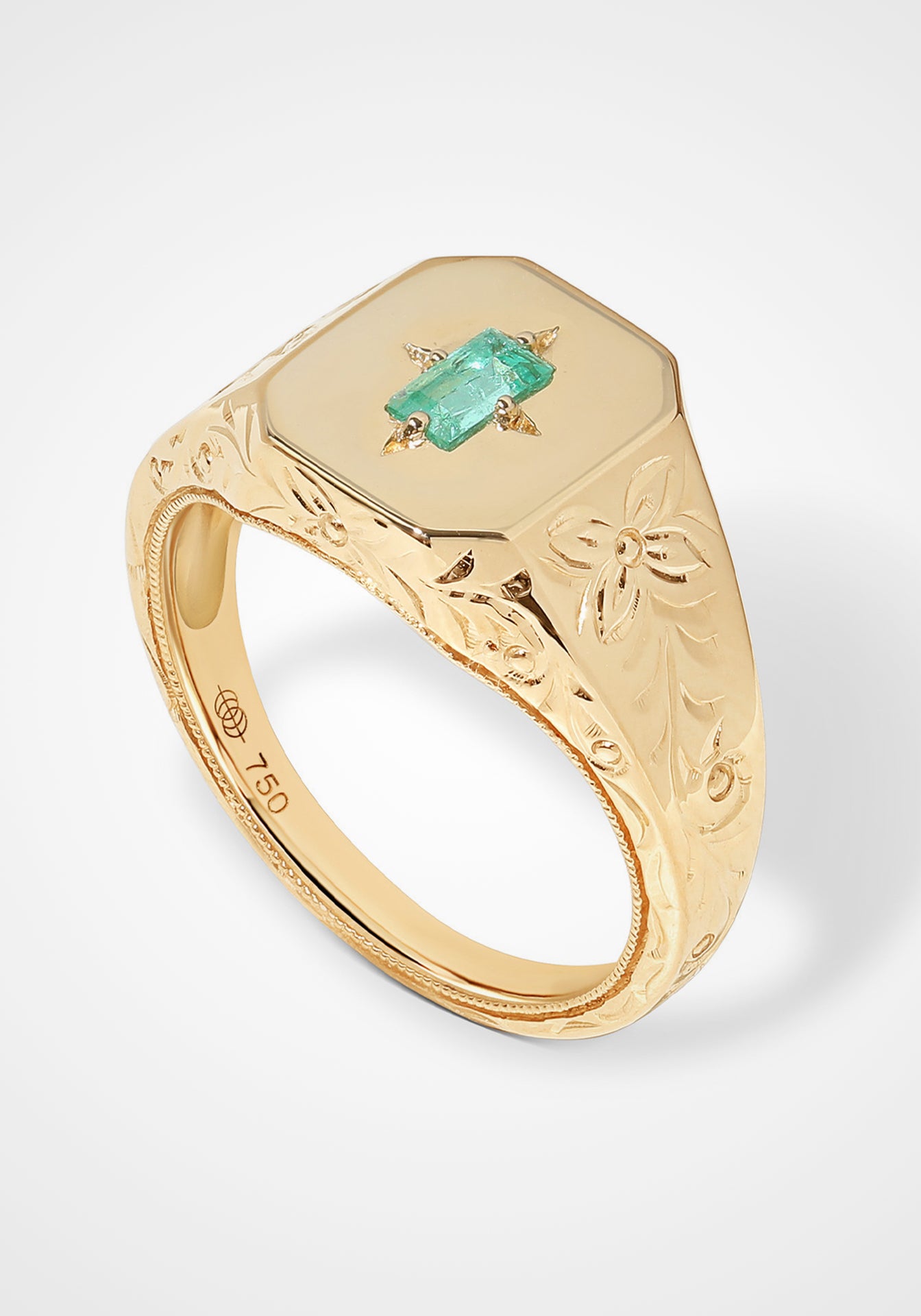 Spade Warisan Minor, 18K Yellow Gold + Emerald Signet Ring