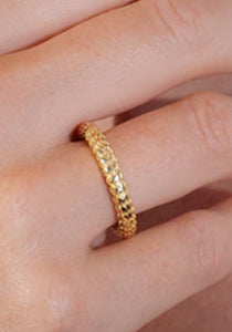 Baoli Flow Chevron, 18K Yellow Gold Ring