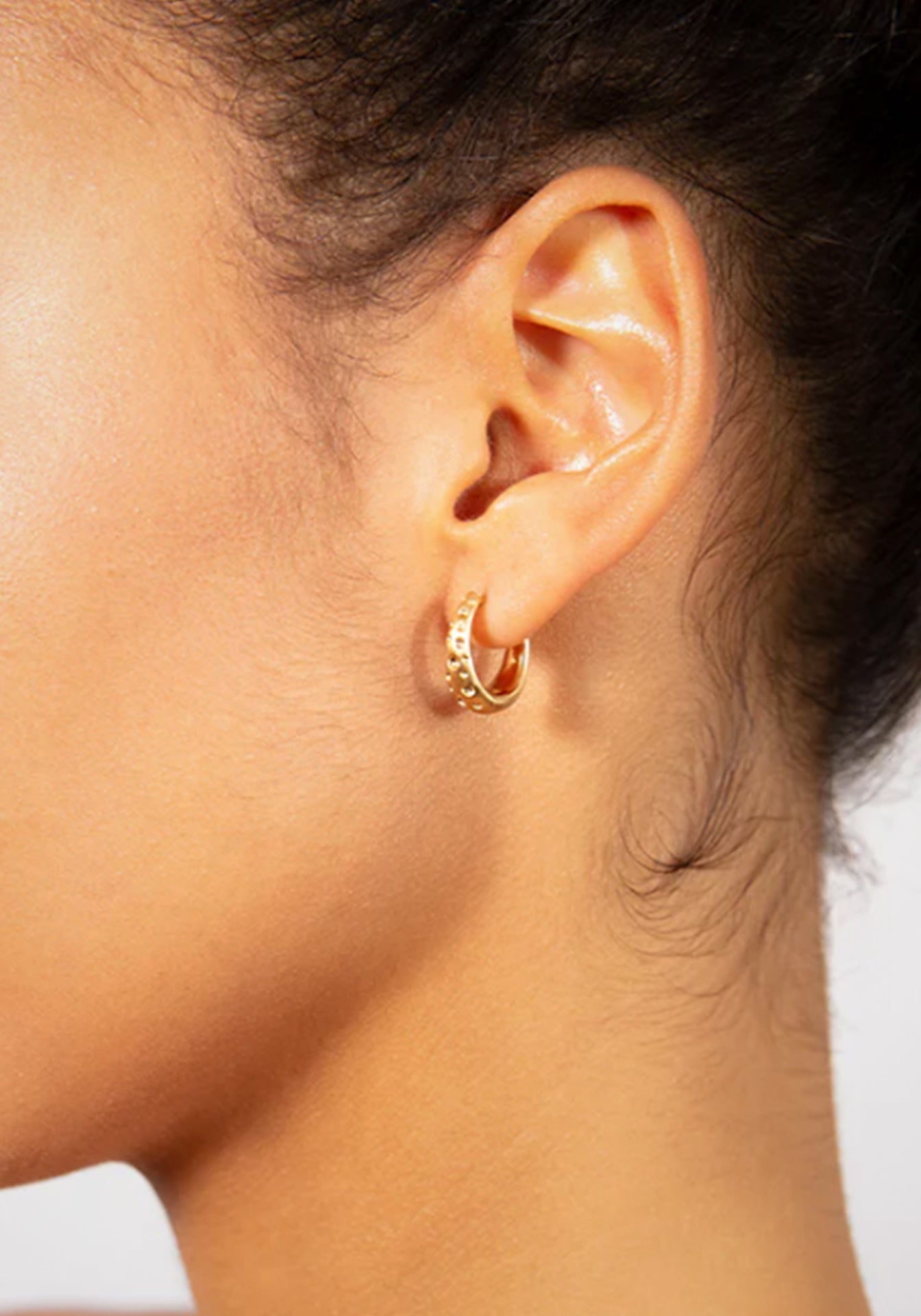 Jodha Bai Spirit Scattered, 18K Yellow Gold Hoops, Petite