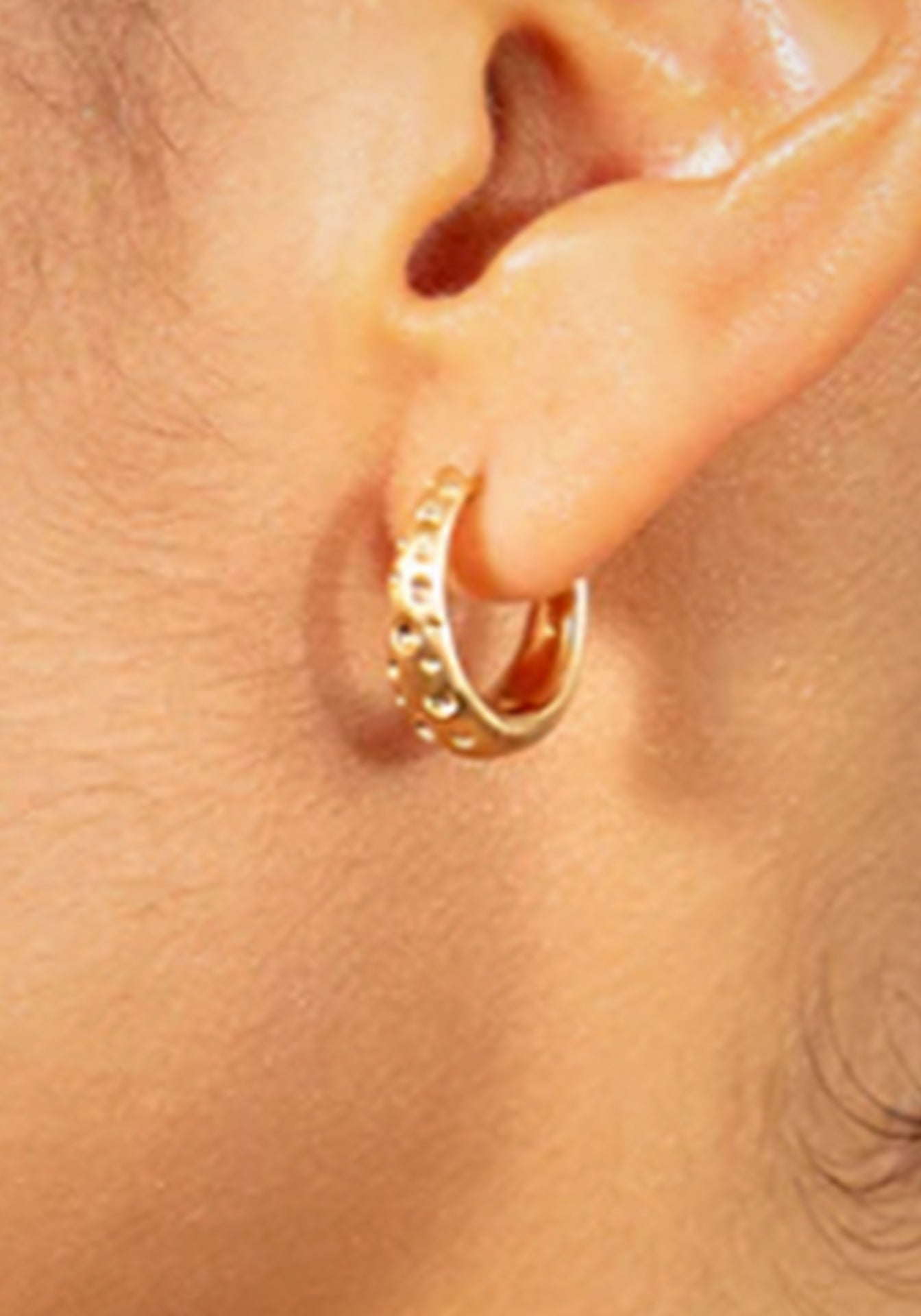 Jodha Bai Spirit Scattered, 18K Yellow Gold Hoops, Petite