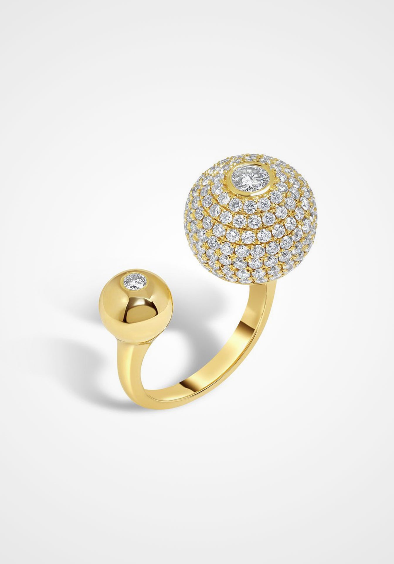 Nemara Grand, 18K Yellow Gold + White Diamond Pavé Ring